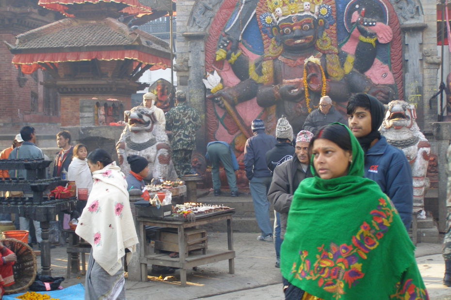 Cecilia Bastos. Amanhecer em Katmandu. Nepal, 2007.